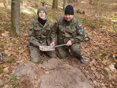 Father-and-son duo&nbsp;Sławomir and Szymon Milewski discovered the coins while searching for an ancient road.