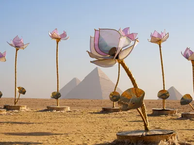 Shilo Shiv Suleman&#39;s&nbsp;Padma/Lotus&nbsp;is the first piece from an Indian artist to appear at the pyramids of Giza.