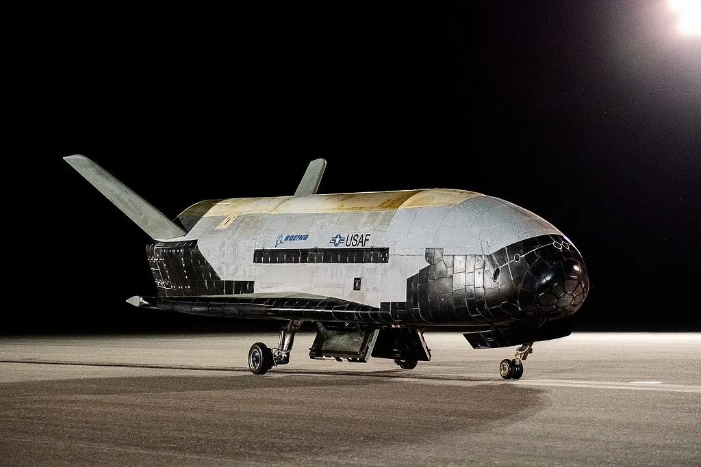 Spaceplane on the runway