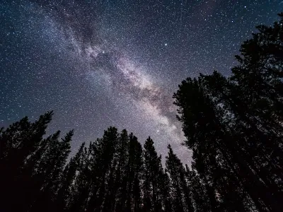 The Milky Way lights up a night sky accented by the bright stars of the &ldquo;summer triangle.&rdquo;